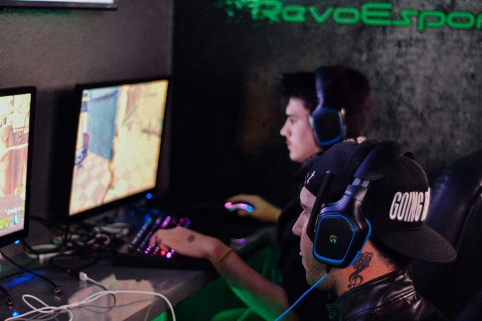How is Esports Betting Different from Regular Sports Betting