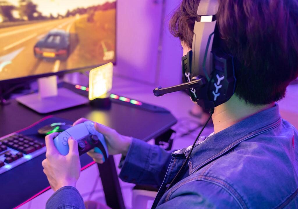 How to Turn Your Gaming Hobby into a Profitable Side Hustle