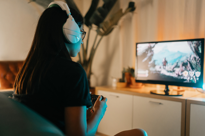 The Impact of Social Media on Gaming and Entertainment Trends