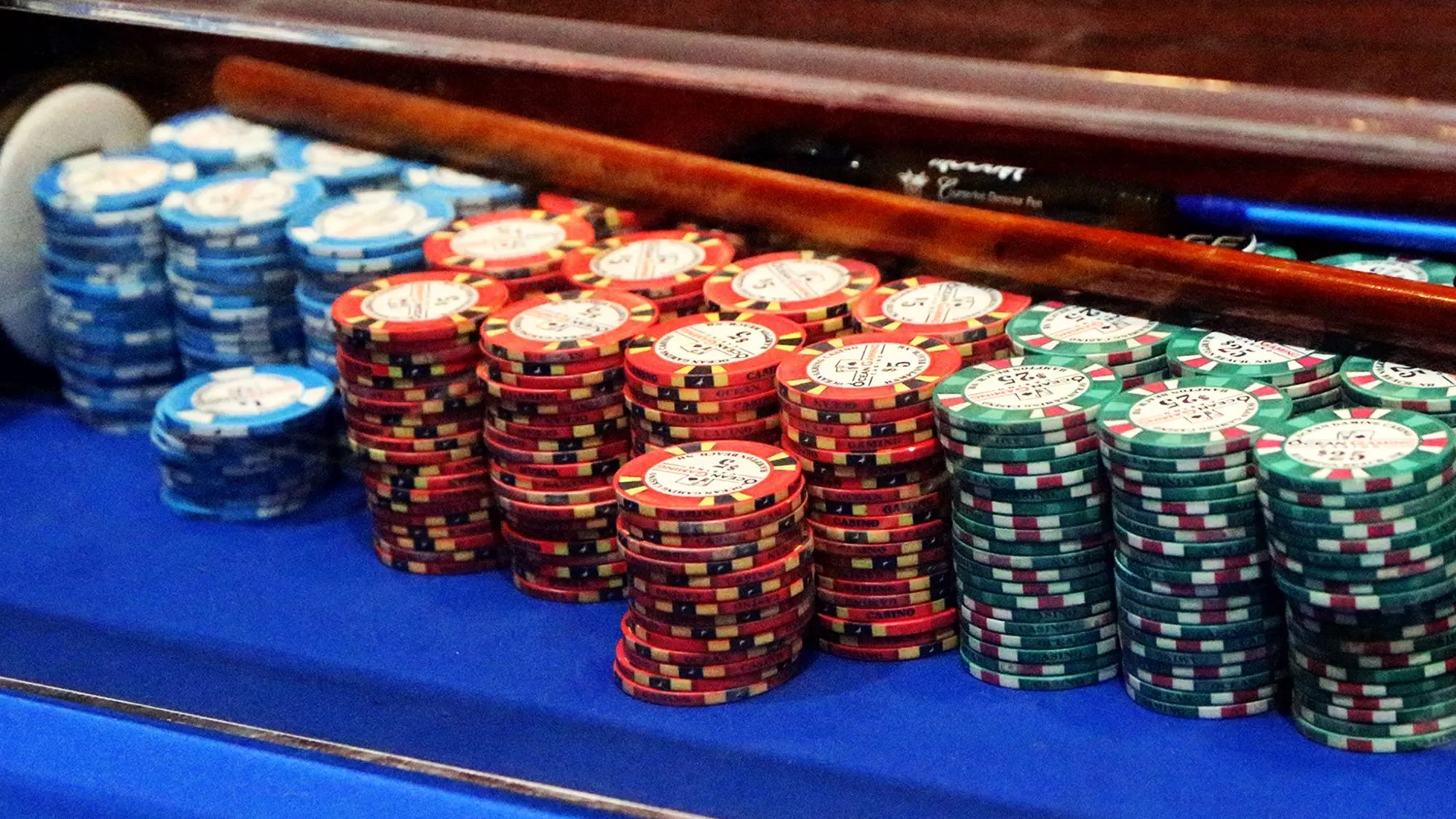 Sweepstakes Casinos with Low Playthrough Requirements