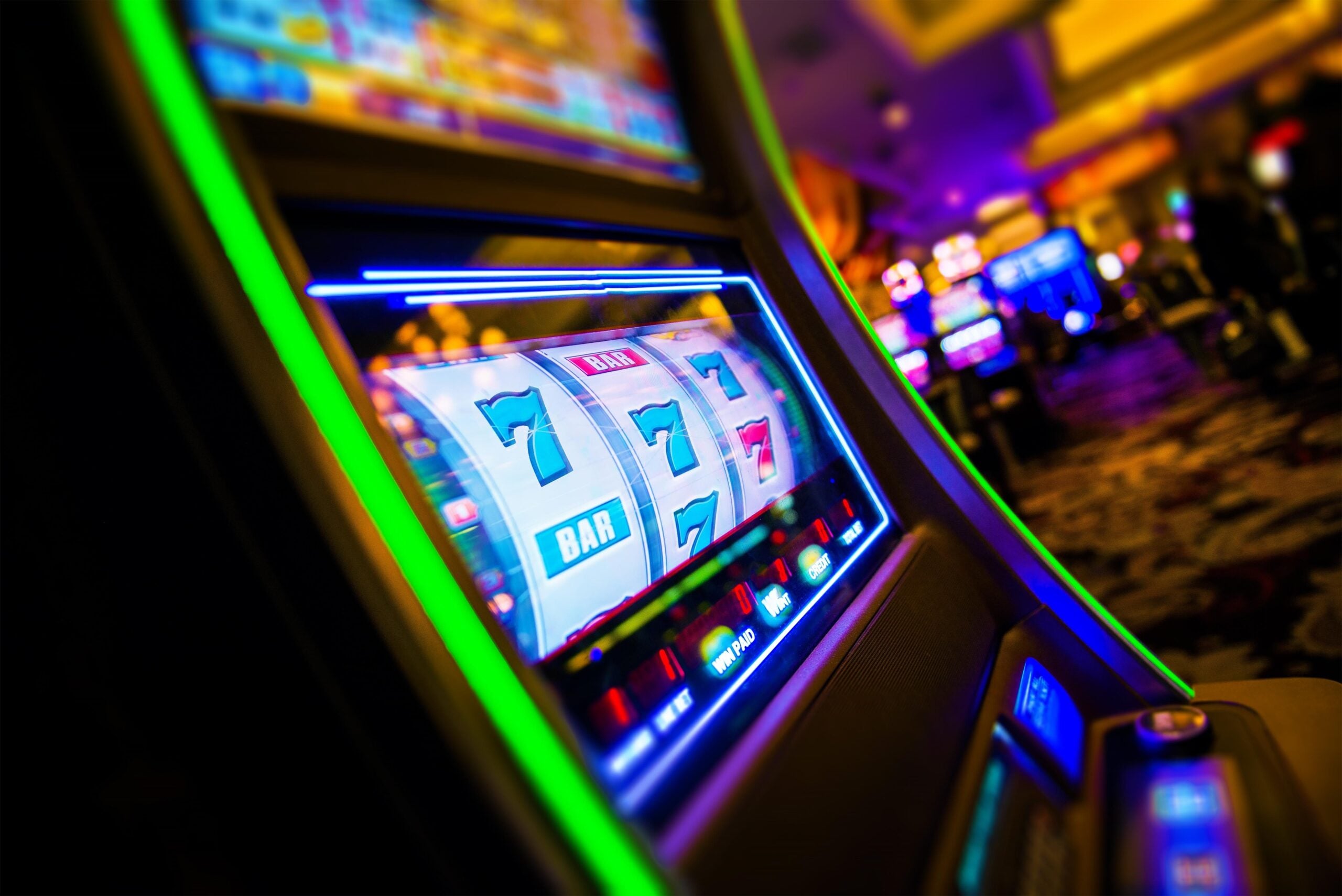 Why Jackpot Slots Love Lock and Respin Features